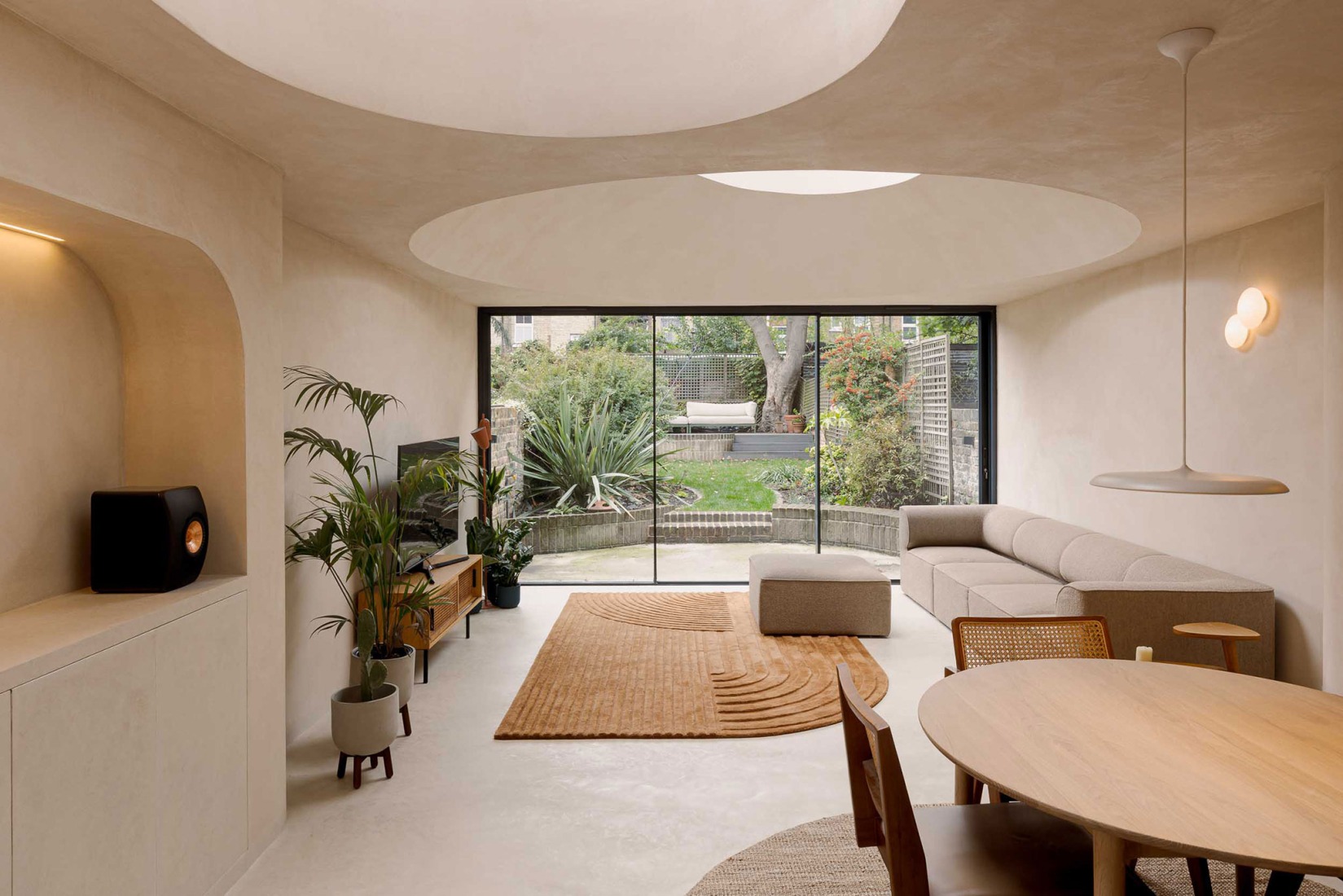 «Dome House» por Roberto Di Donato Architecture. Fotografía por Nacho Rivera.