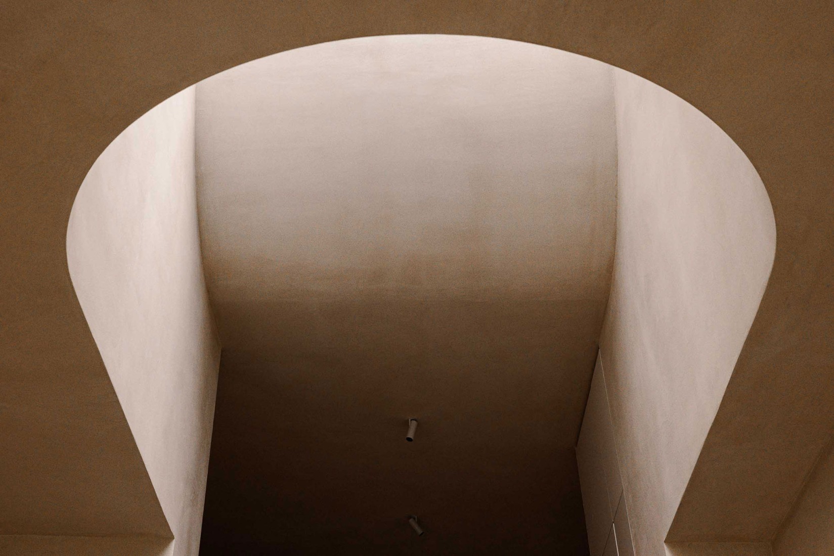 «Dome House» por Roberto Di Donato Architecture. Fotografía por Nacho Rivera.