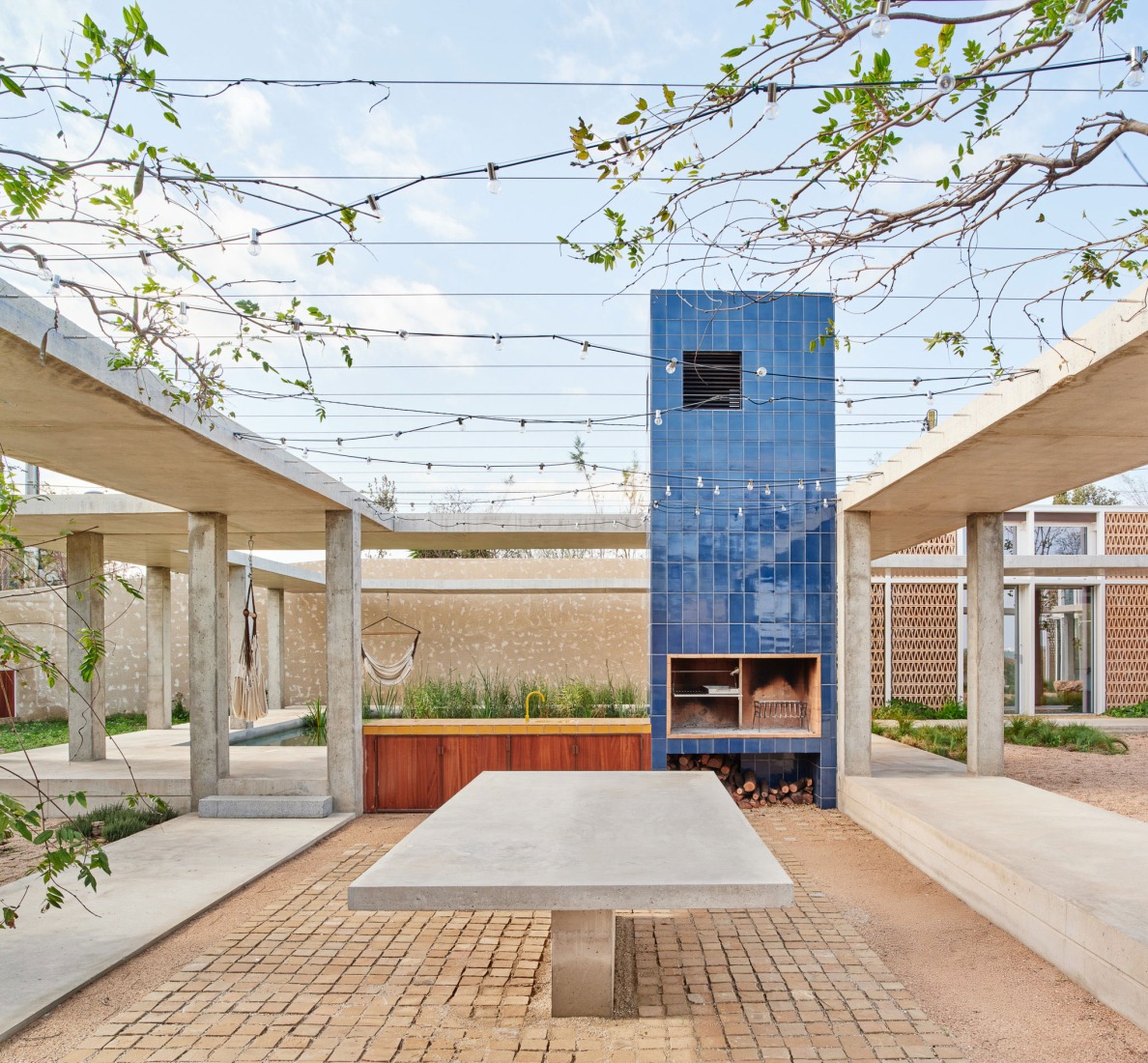 Casa Tres Patis by Twobo Arquitectura. Photograph by José Hevia.