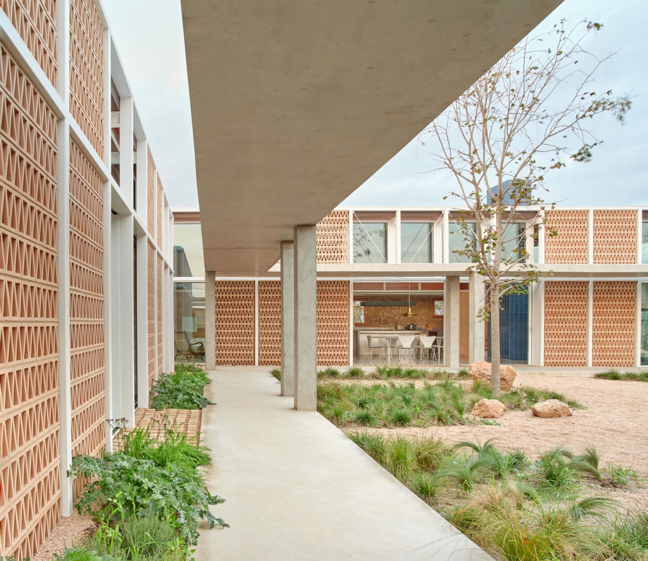 Casa Tres Patis by Twobo Arquitectura. Photograph by José Hevia.