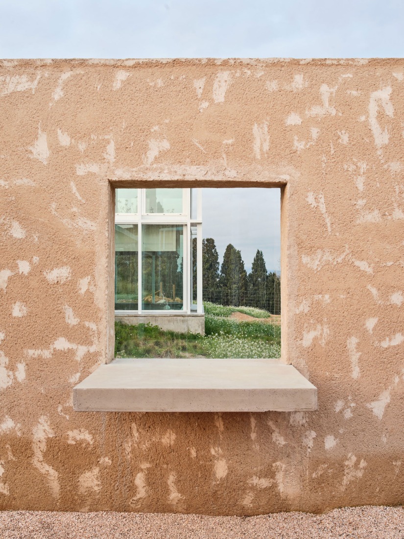 Casa Tres Patis by Twobo Arquitectura. Photograph by José Hevia.