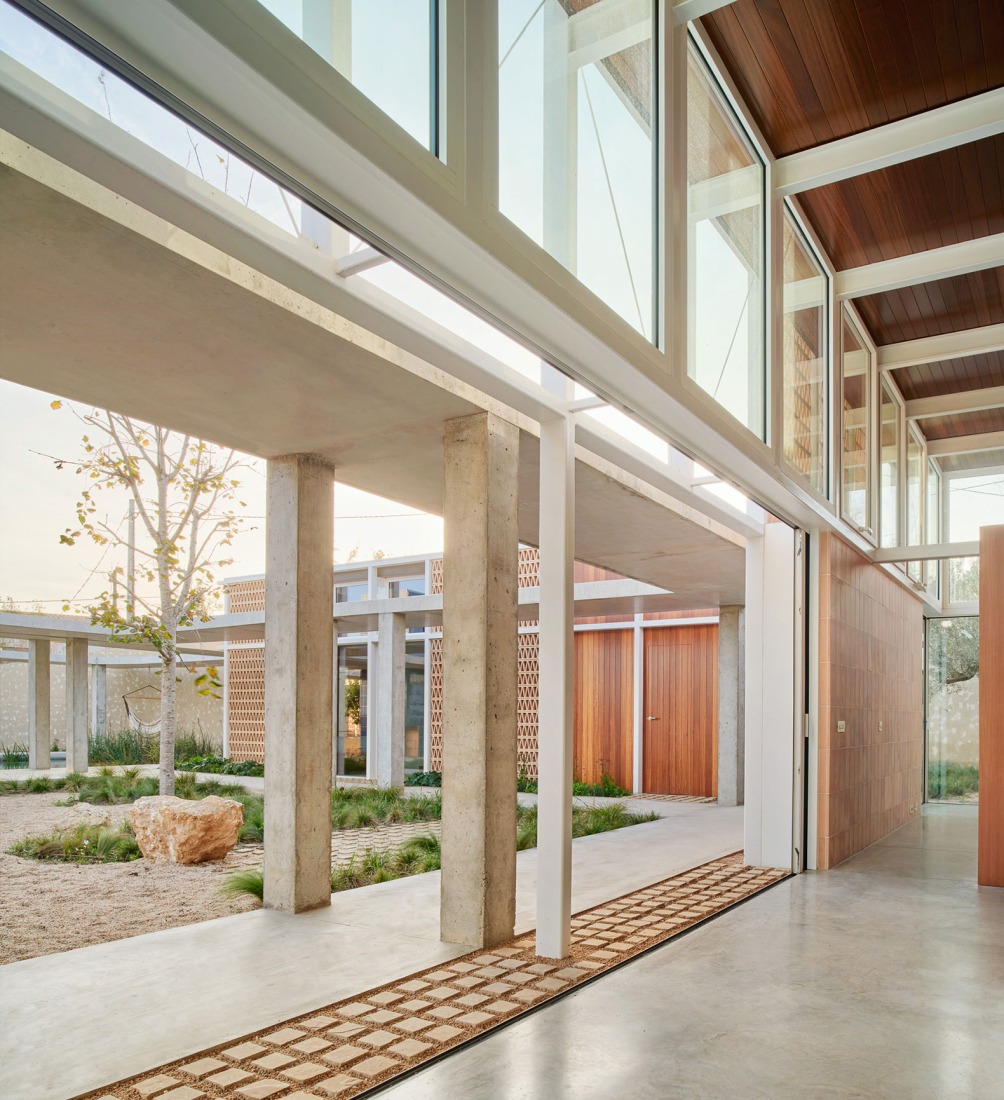 Casa Tres Patis by Twobo Arquitectura. Photograph by José Hevia.