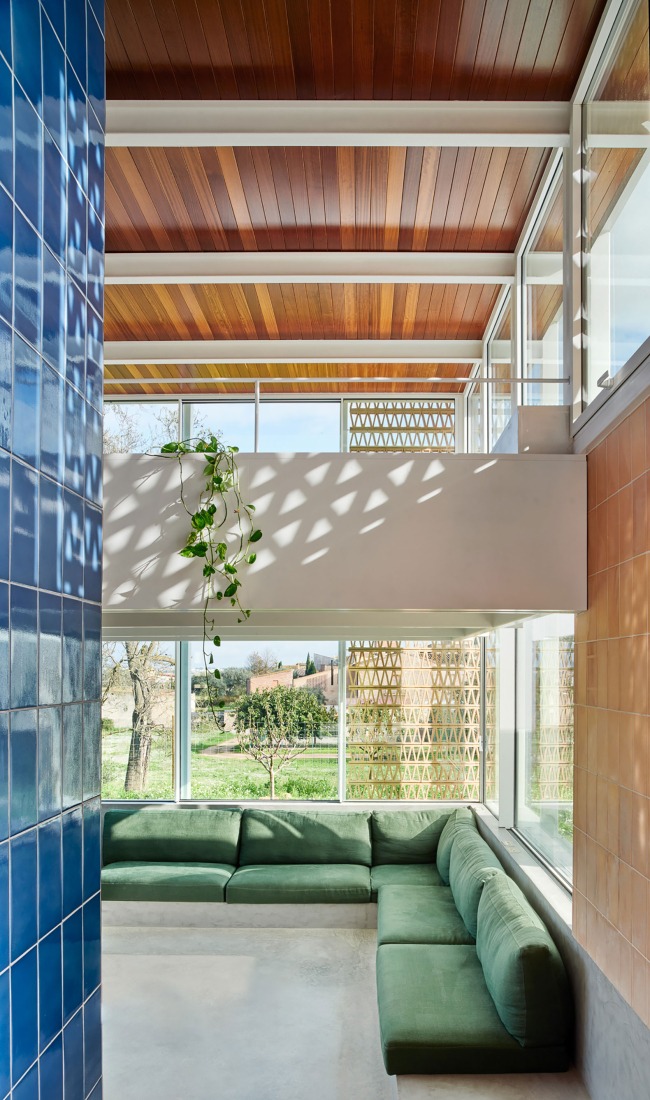 Casa Tres Patis by Twobo Arquitectura. Photograph by José Hevia.