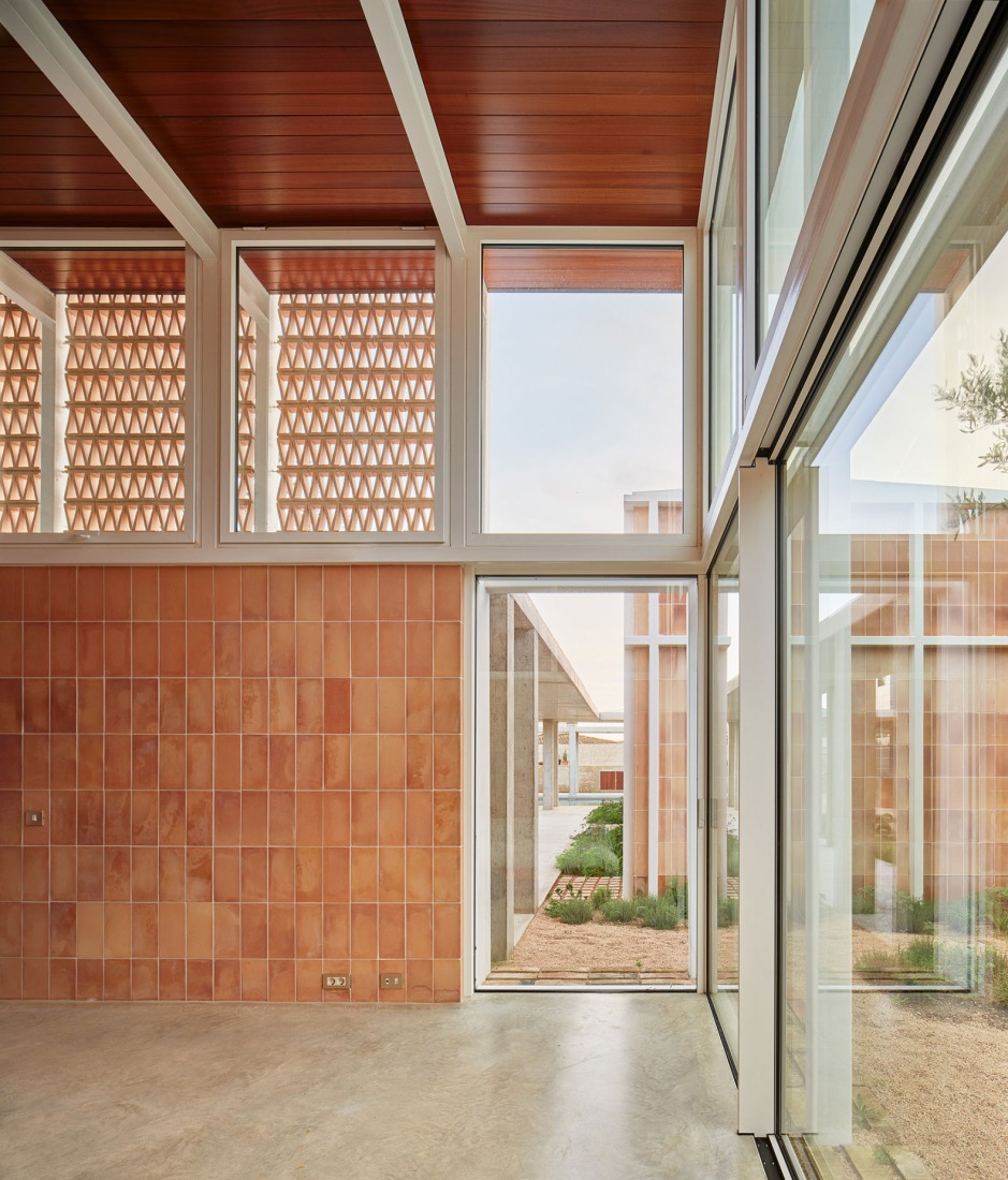 Casa Tres Patis by Twobo Arquitectura. Photograph by José Hevia.