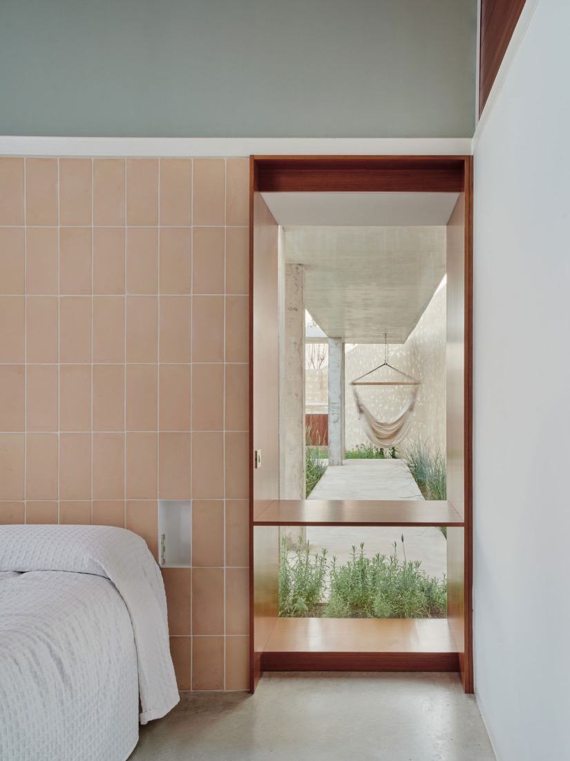 Casa Tres Patis by Twobo Arquitectura. Photograph by José Hevia.