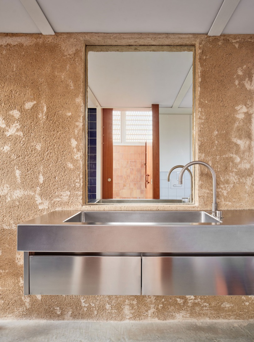 Casa Tres Patis by Twobo Arquitectura. Photograph by José Hevia.
