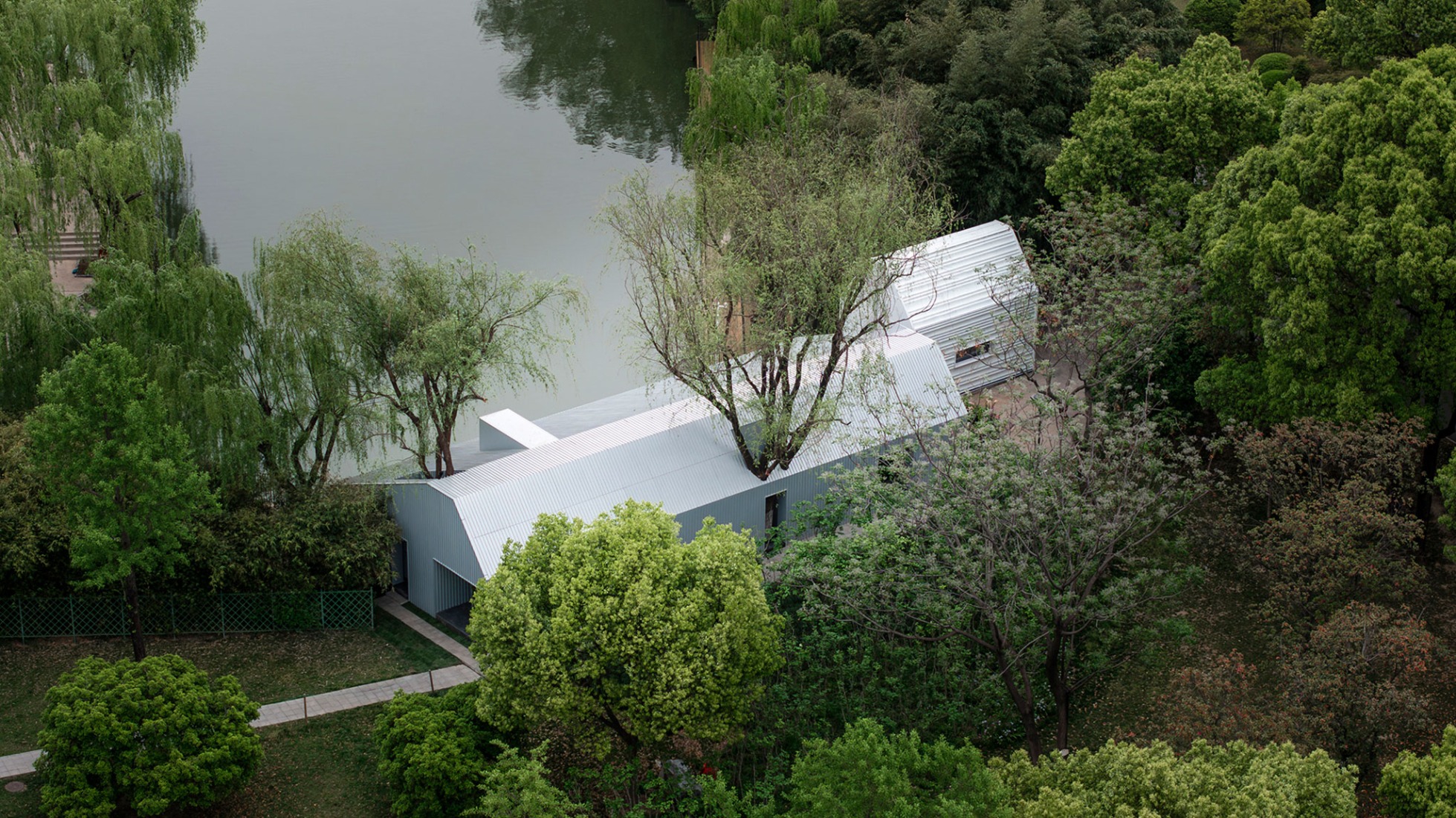 The Lake House – Life Experience Pavilion by Wutopia Lab. Photograph by Guowei Liu.