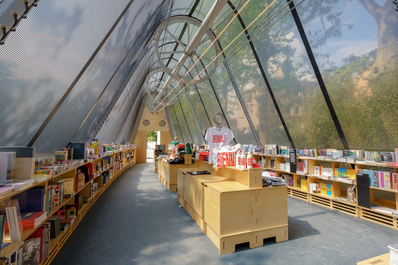 La Libreria por Diller Scofidio + Renfro. Fotografía por Andrea Avezzù.