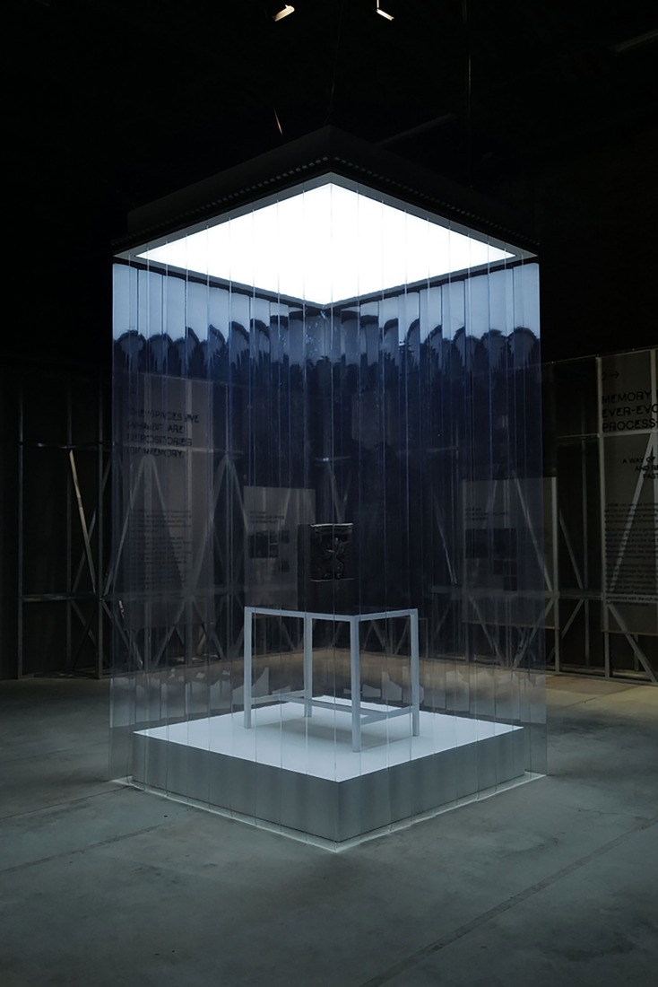 Microarquitectura mediante IA: Creando nuevos recuerdos con monumentos antiguos. Pabellón de Armenia. Fotografía por electric architects.