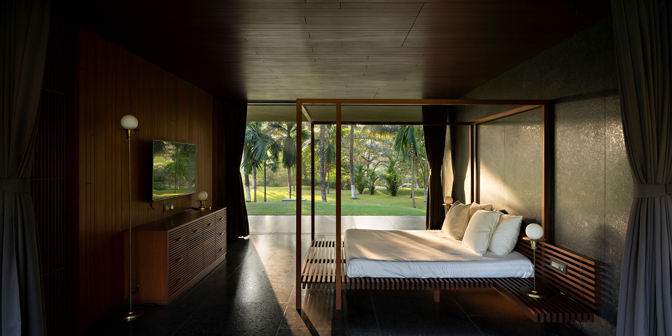 Parikrama House by SPASM Design Architects. Photograph by Umang Shah.