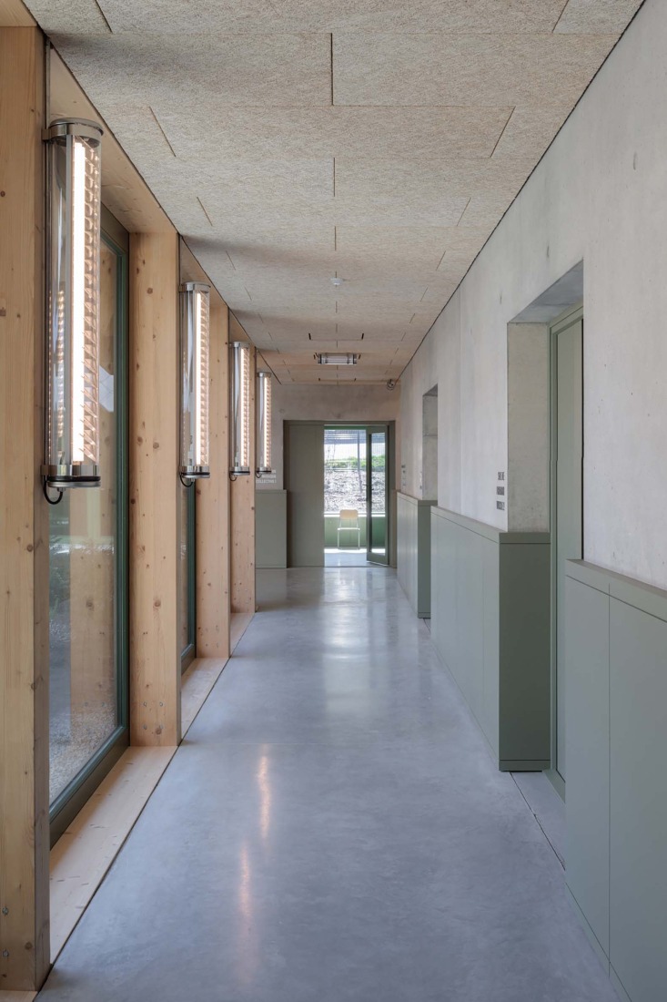 School of music, dance and theater by LINK architectes + DLD architectes. Photograph by Salem Mostefaoui.