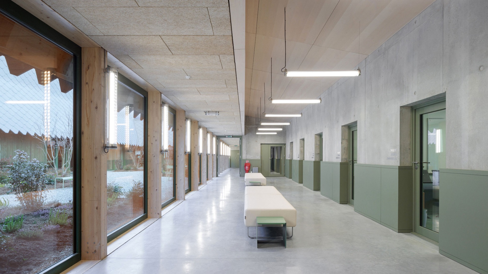 School of music, dance and theater by LINK architectes + DLD architectes. Photograph by Salem Mostefaoui.