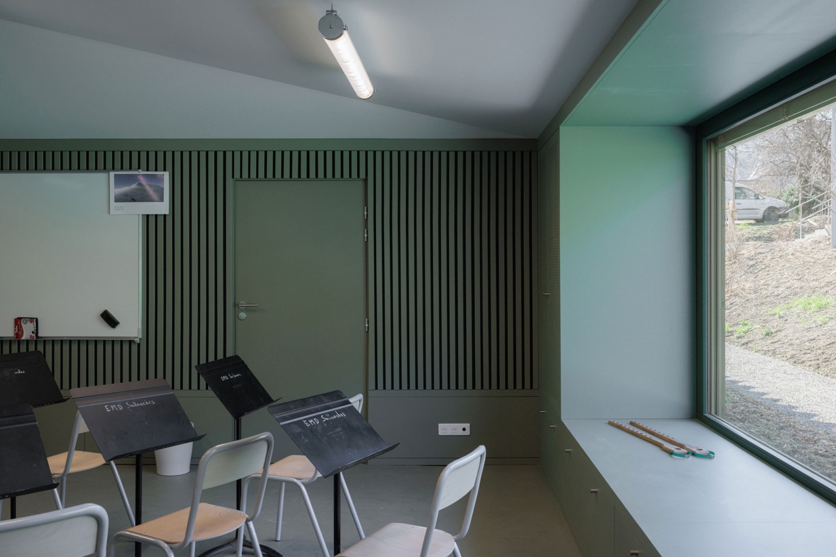 School of music, dance and theater by LINK architectes + DLD architectes. Photograph by Salem Mostefaoui.