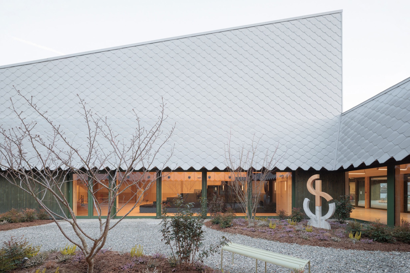 School of music, dance and theater by LINK architectes + DLD architectes. Photograph by Salem Mostefaoui.