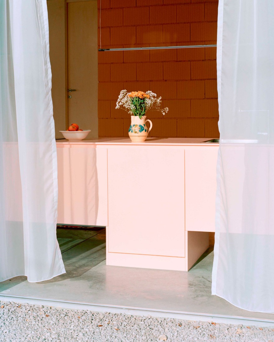 Casa para cinco mujeres por TEN Studio. Fotografía por Maxime Delvaux, Adrien de Hemptinne.