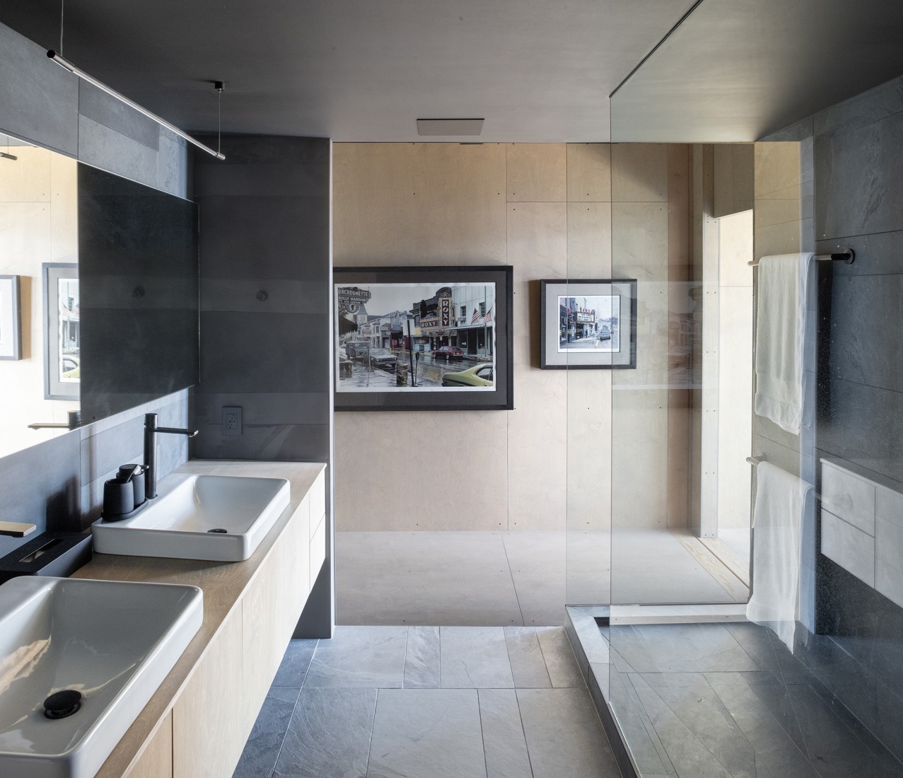 Discovery Bay House by Dekleva Gregoric Architects. Photograph by Flavio Coddou.
