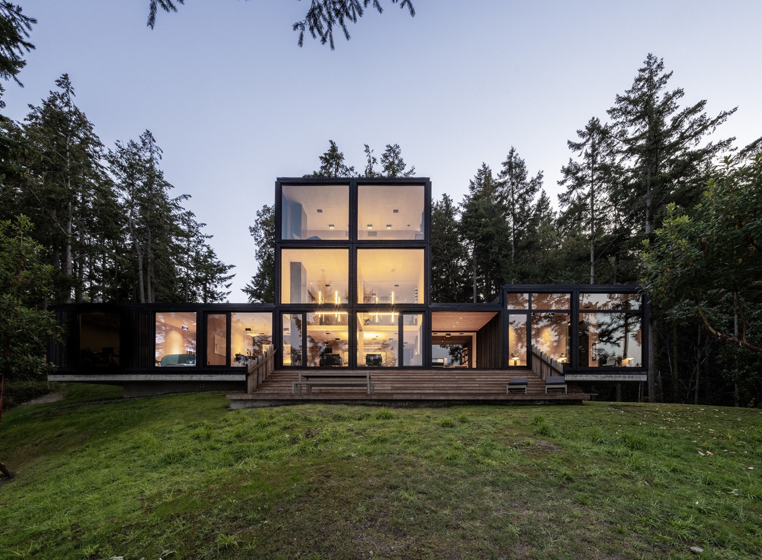 Discovery Bay House by Dekleva Gregoric Architects. Photograph by Flavio Coddou.