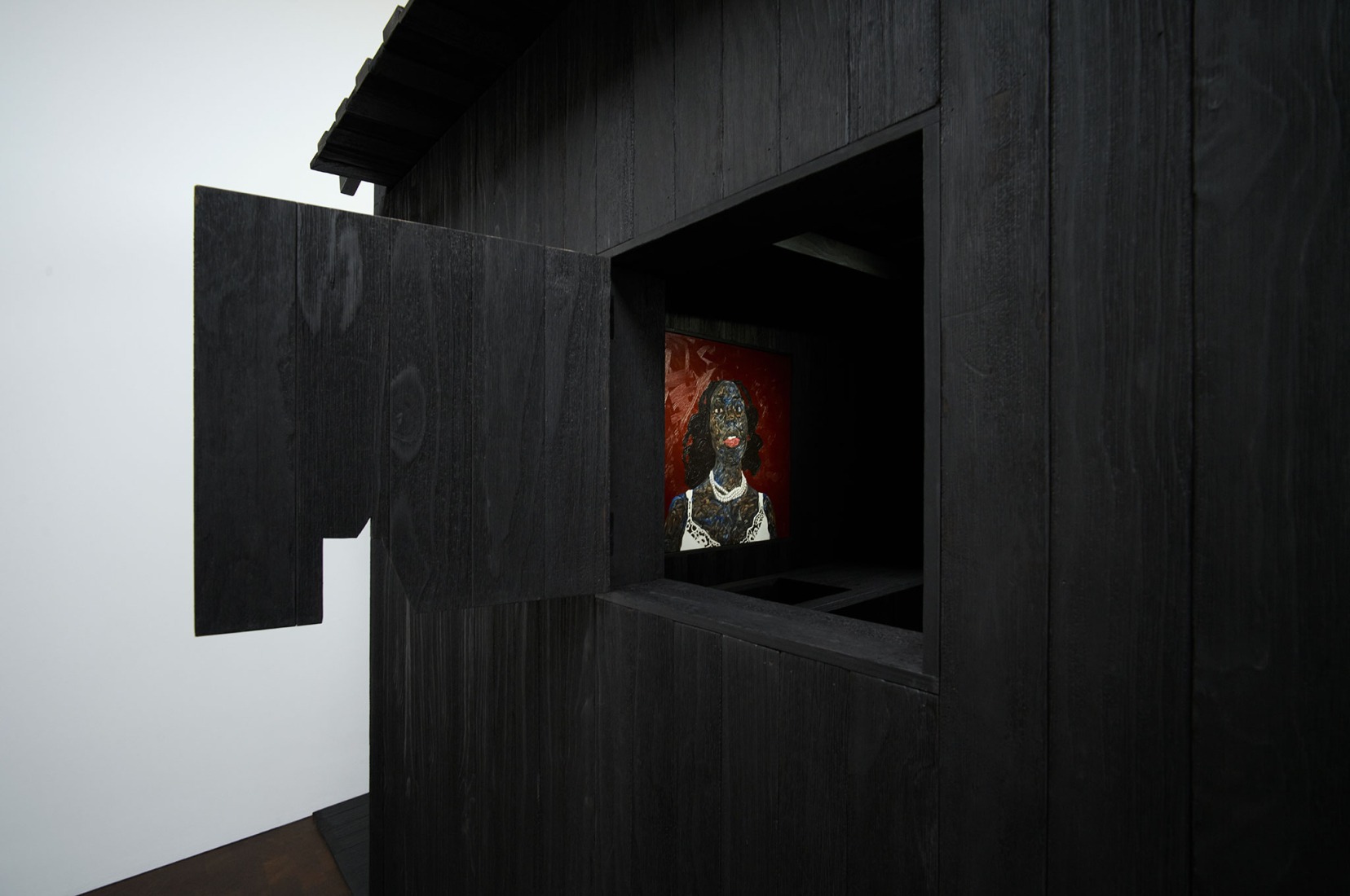 "I Do Not Come to You By Chance" by DeRoche Projects. Photograph by Julien Lanoo.