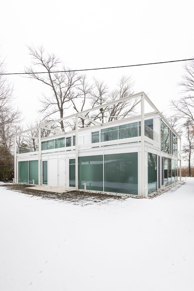 Twin Holiday Home by építész stúdió. Photography by Norbert Juhász.