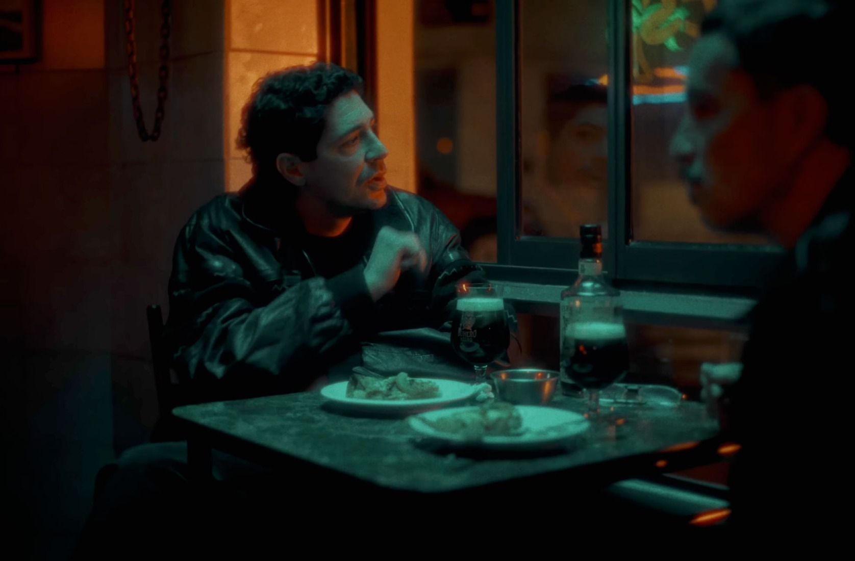 «En la Moto» por Emmanuel Horvilleur y Julián Kartun.