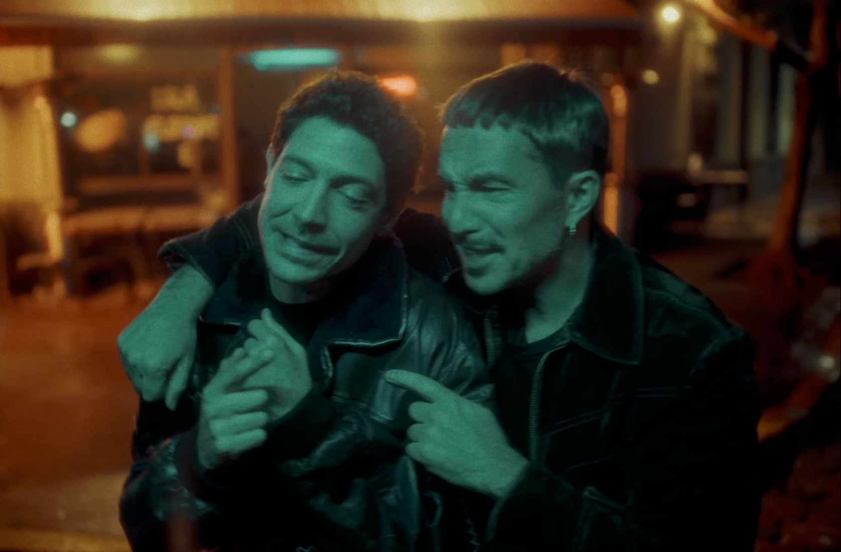 «En la Moto» por Emmanuel Horvilleur y Julián Kartun.