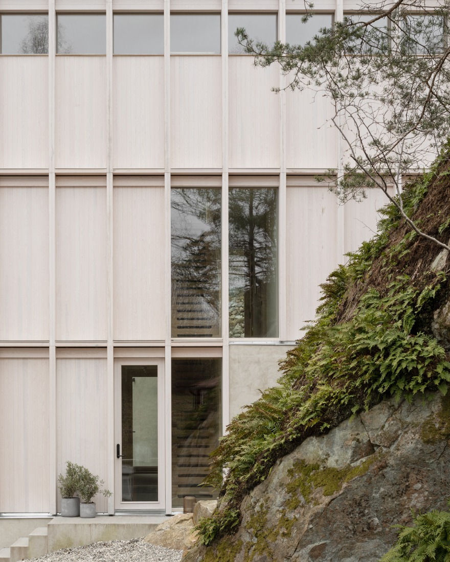 Ravine House by Kolman Boye architects. Photograph by Johan Dehlin.