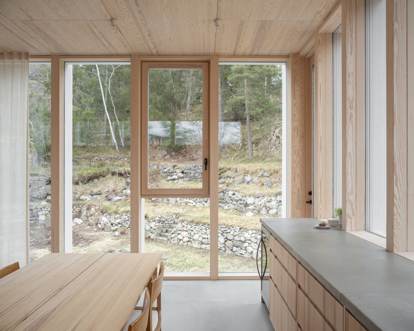 Ravine House by Kolman Boye architects. Photograph by Johan Dehlin.
