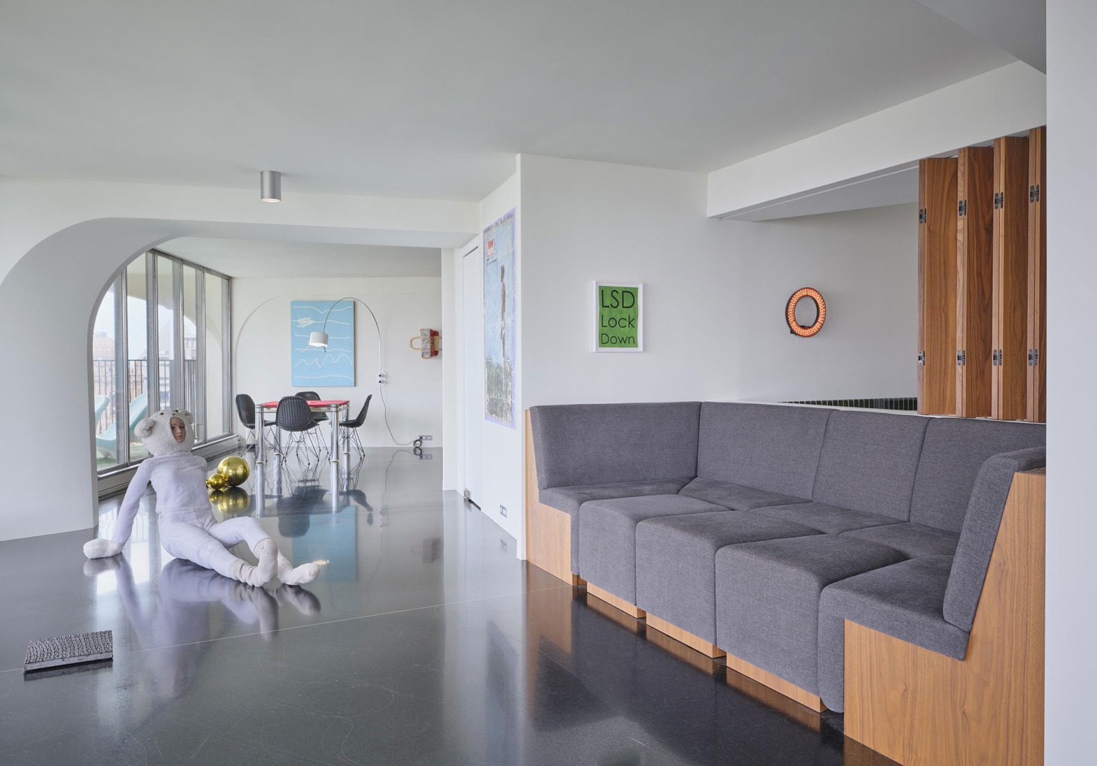 Renovation of an apartment in Marina City by MAS Studio. Photograph by Tom Harris. Renovation of an apartment in Marina City by MAS Studio. Photograph by Tom Harris.