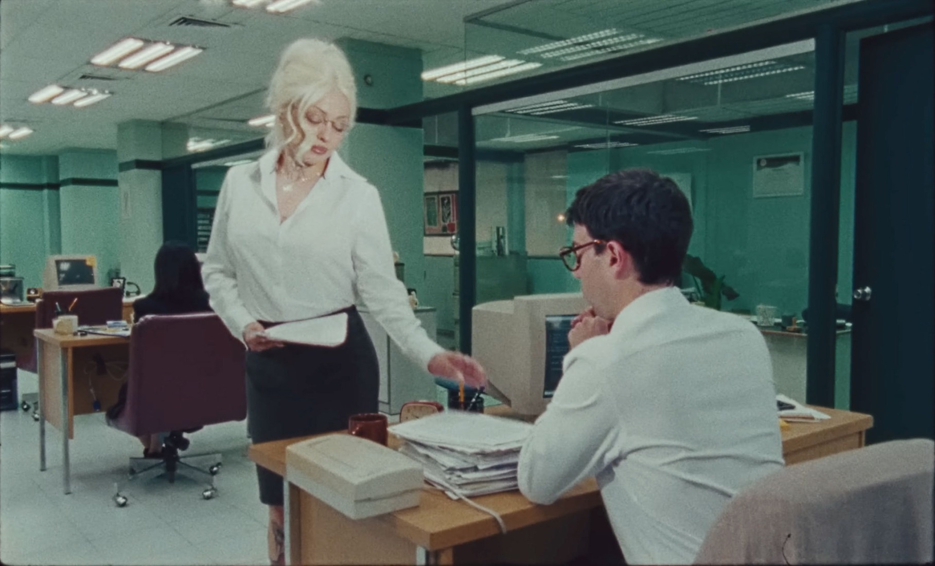 «Esto Es Amor» por Mon Laferte y Conociendo Rusia. «Esto Es Amor» por Mon Laferte y Conociendo Rusia.