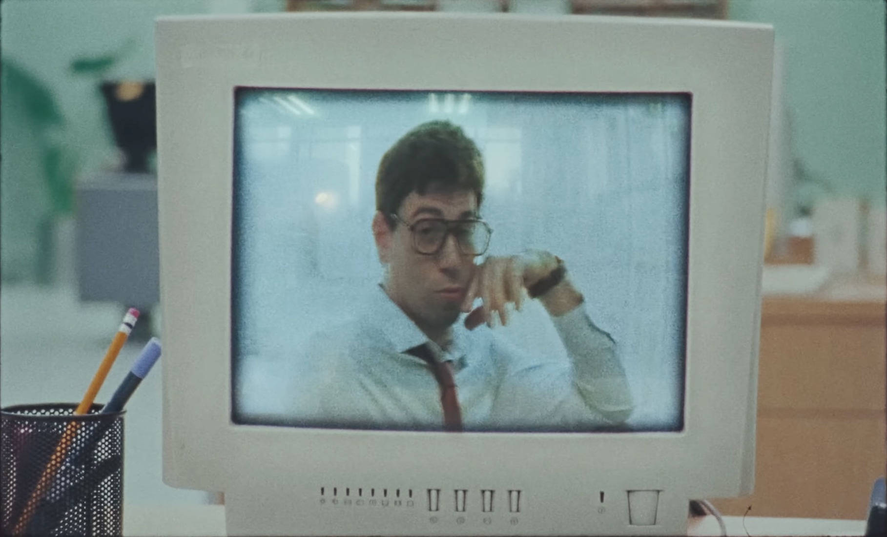 «Esto Es Amor» por Mon Laferte y Conociendo Rusia. «Esto Es Amor» por Mon Laferte y Conociendo Rusia.