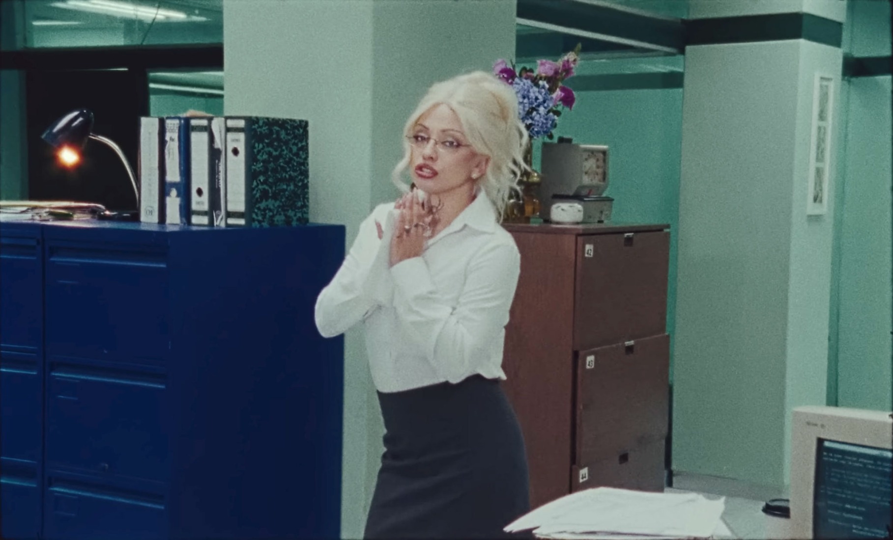 «Esto Es Amor» por Mon Laferte y Conociendo Rusia. «Esto Es Amor» por Mon Laferte y Conociendo Rusia.