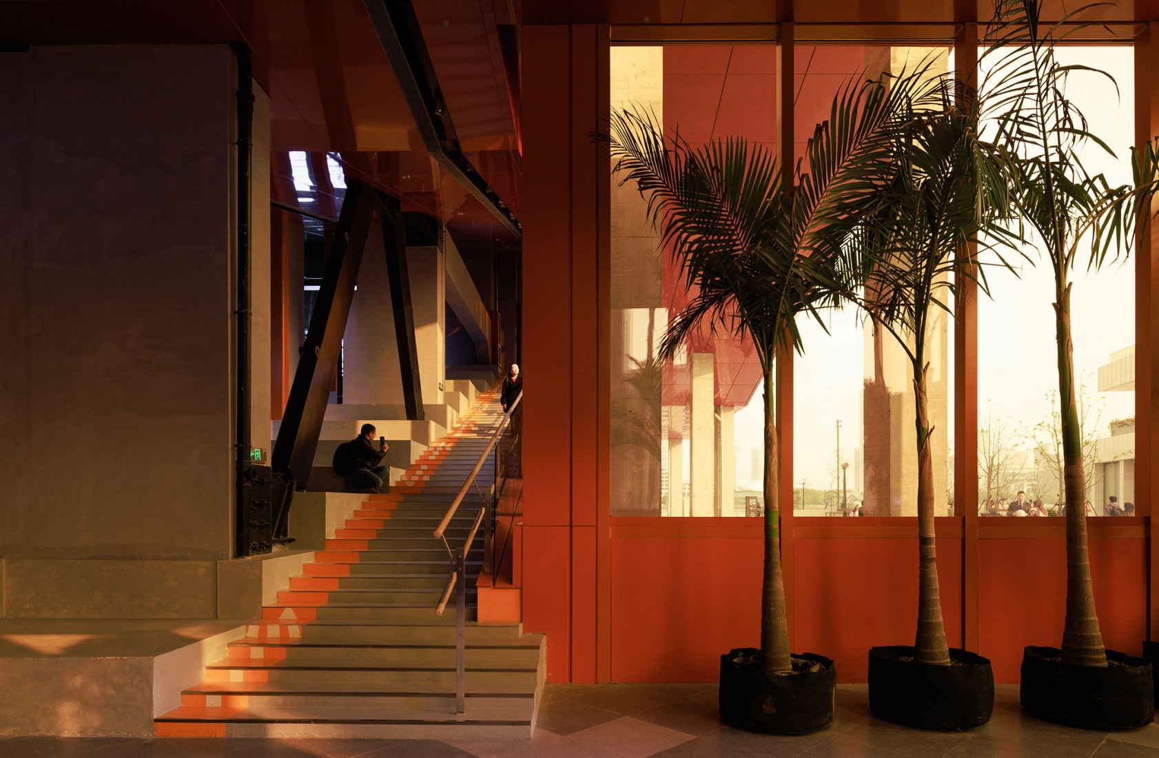 GATE M West Bund Dream Center por MVRDV. Fotografía por Liu Guowei.