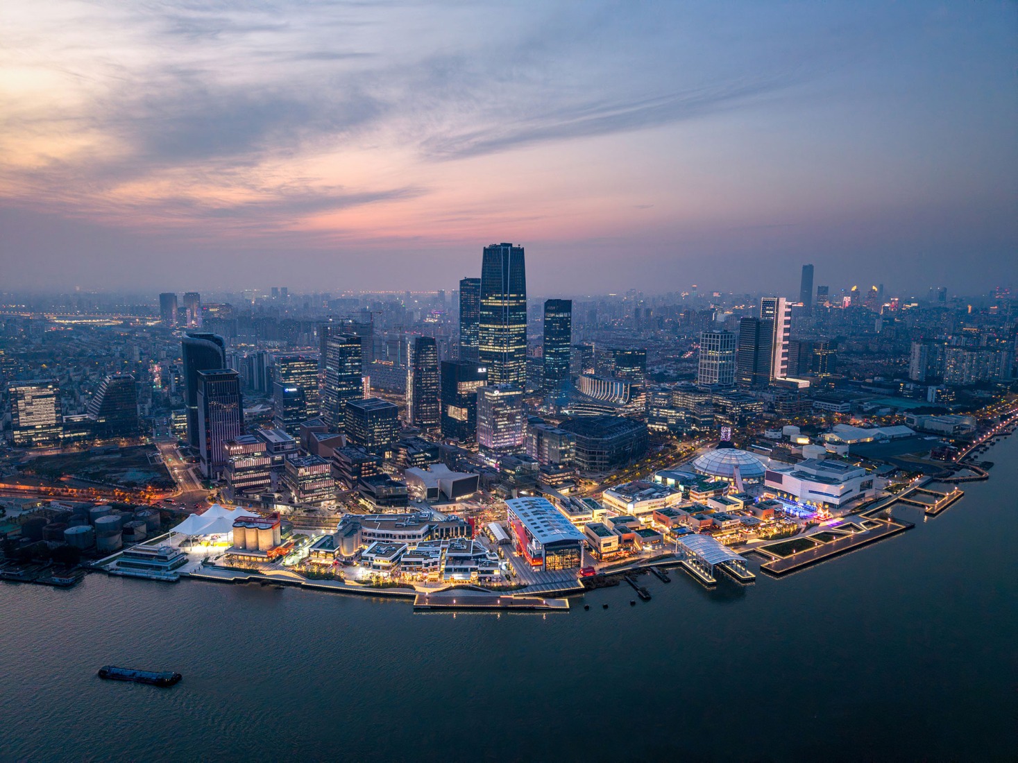 GATE M West Bund Dream Center por MVRDV. Fotografía por Sanqian Visual Image Art.