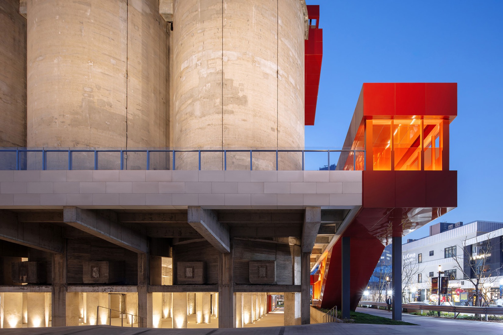 GATE M West Bund Dream Center por MVRDV. Fotografía por Xia Zhi.