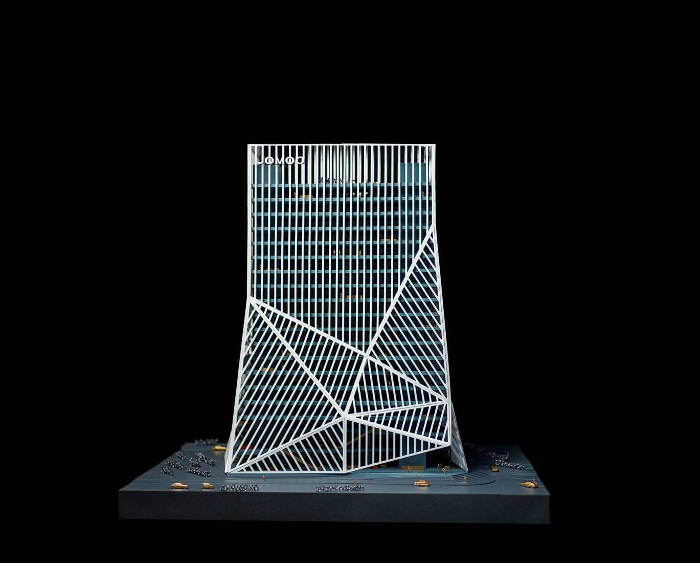 Maqueta. Sede de JOMOO por OMA. Cortesía por OMA. 