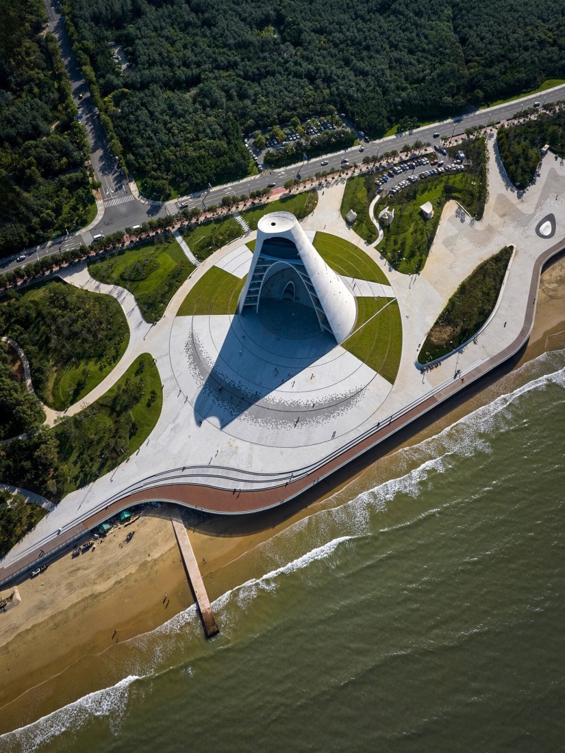 Sun Tower by OPEN Architecture. Photograph by Jonathan Leijonhufvud.
