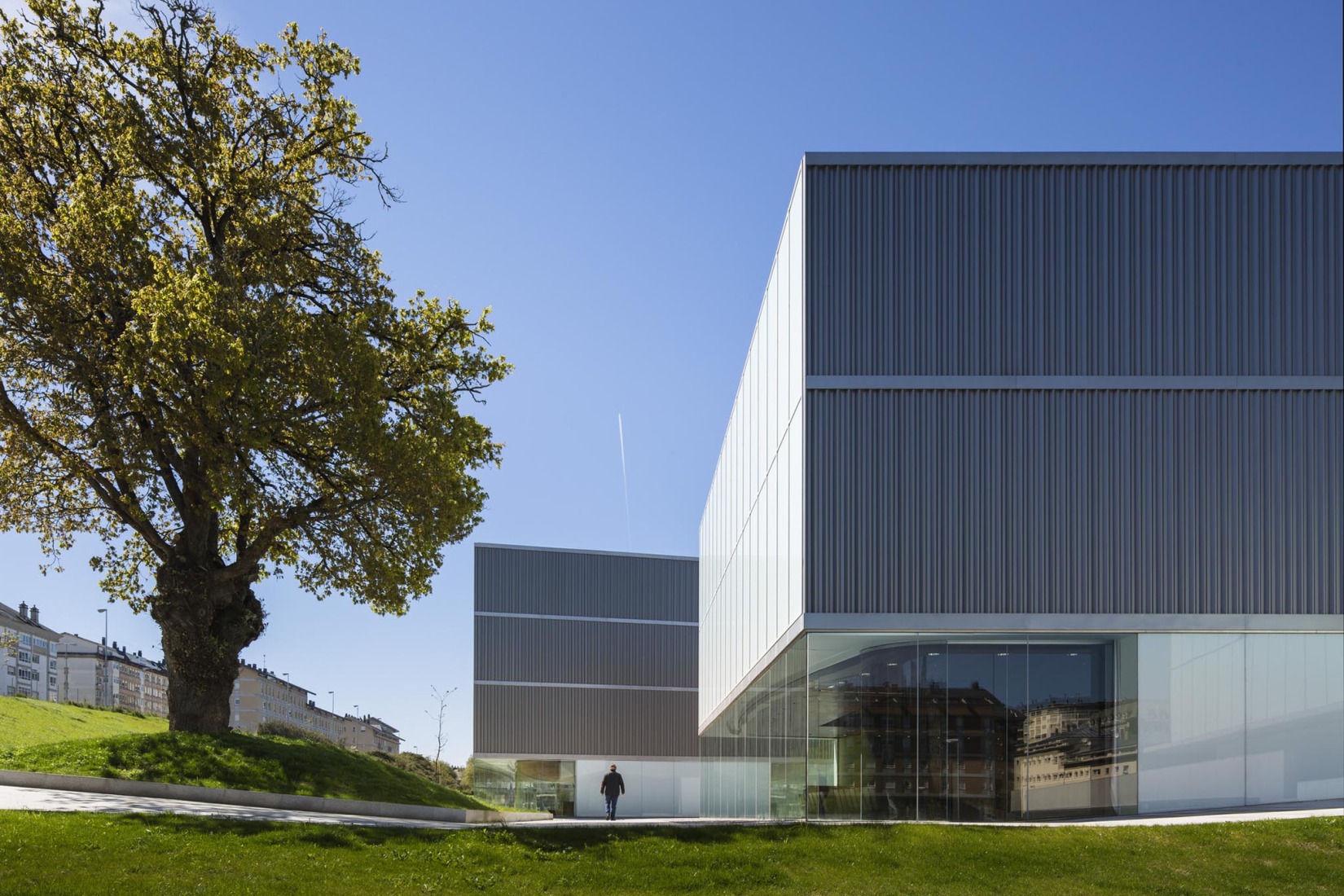 Lugo Auditorium by Paredes Pedrosa. Photograph by Fernando Alda.