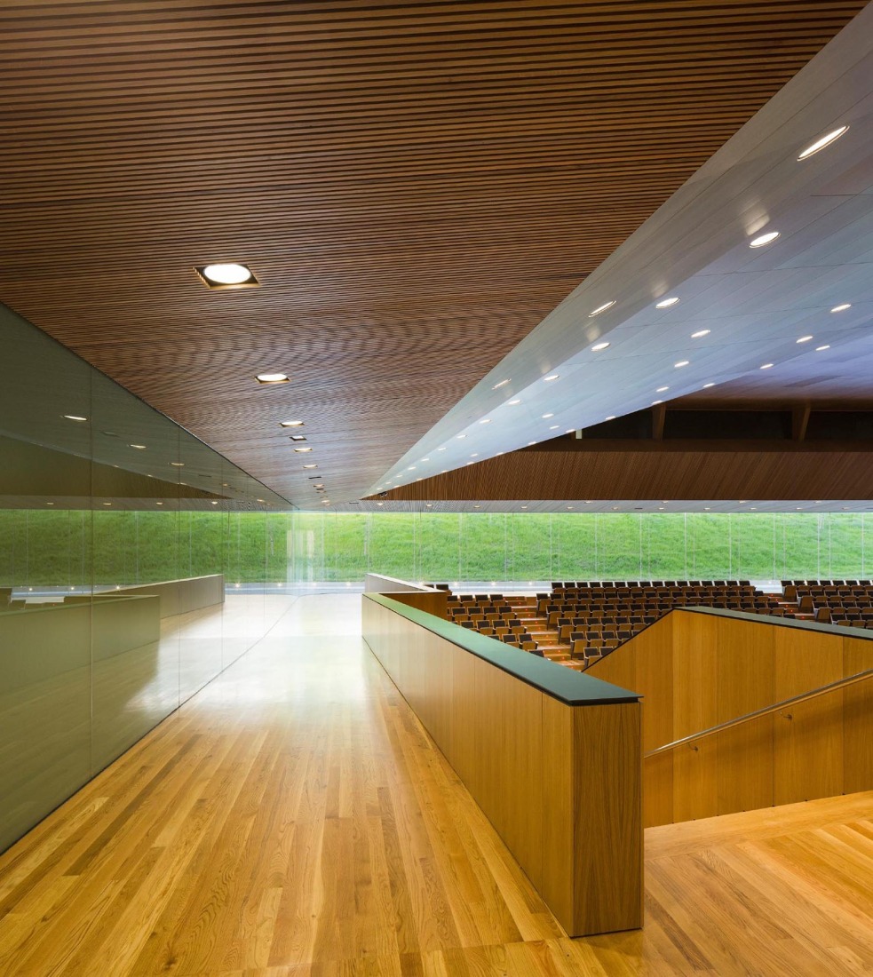 Lugo Auditorium by Paredes Pedrosa. Photograph by Fernando Alda.