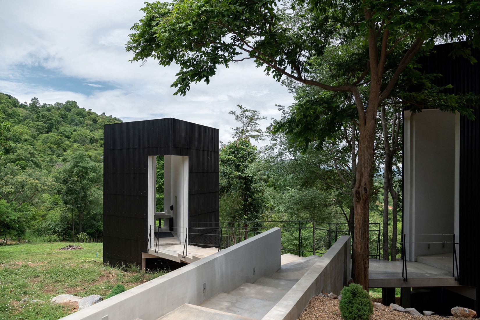 Camping Landhopper por PHTAA Living Design. Fotografía de Kukkong Thirathomrongkiat.