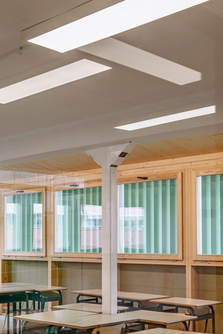 Santa Eulàlia School by SAU Taller d´Arquitectura. Photograph by Andrés Flajszer. Santa Eulàlia School by SAU Taller d´Arquitectura. Photograph by Andrés Flajszer.