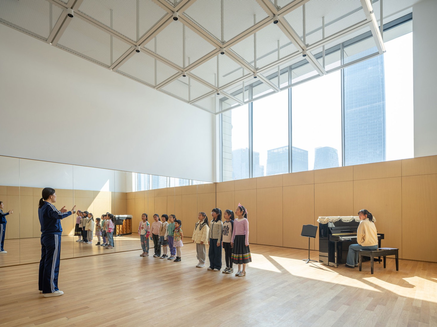 Gran Teatro del West Bund por Schmidt Hammer Lassen Architects. Fotografía por RAWVISION studio.