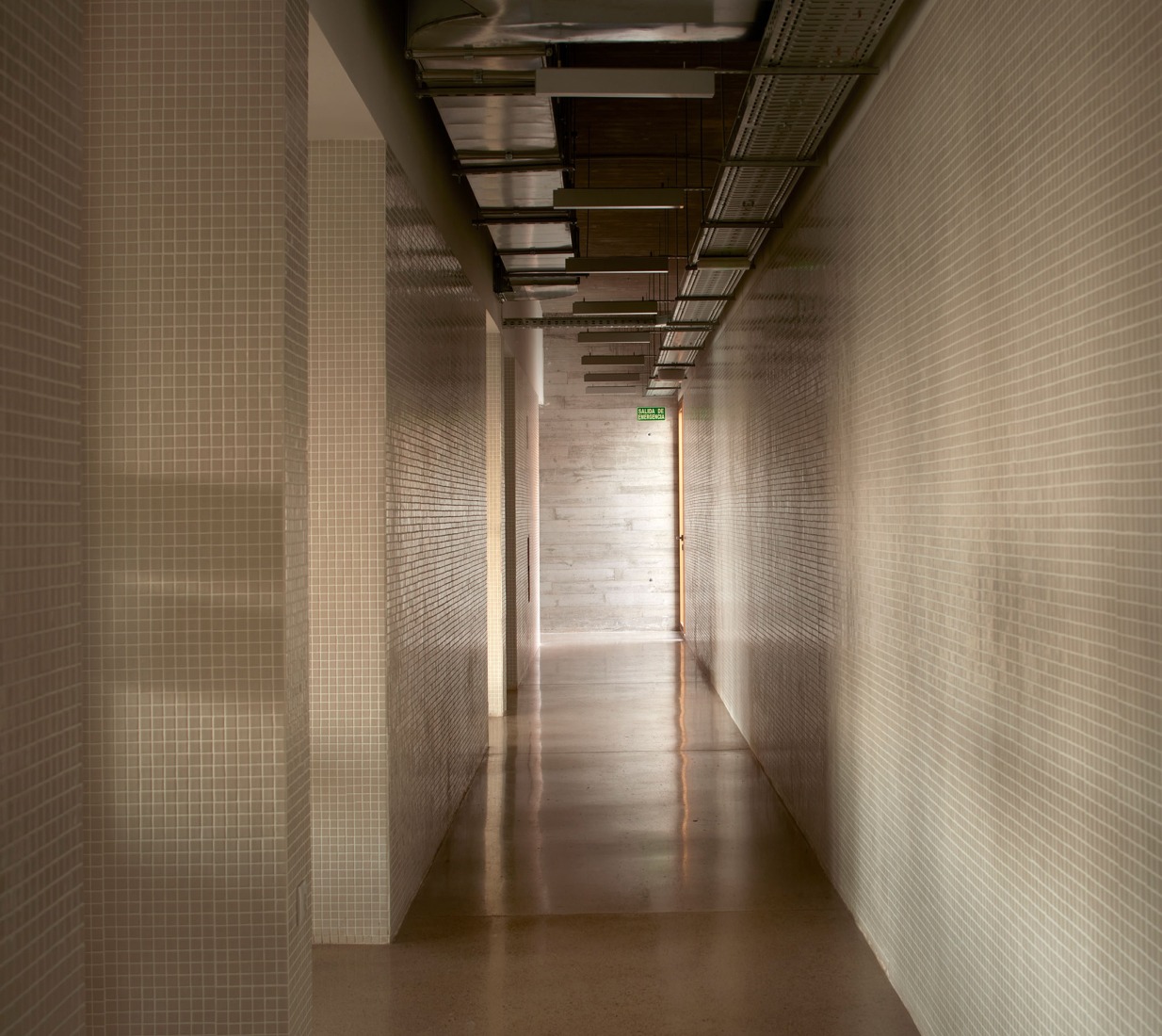 Scbil.la Mercer por Sogo Arquitectos. Fotografía por Mariela Apollonio.