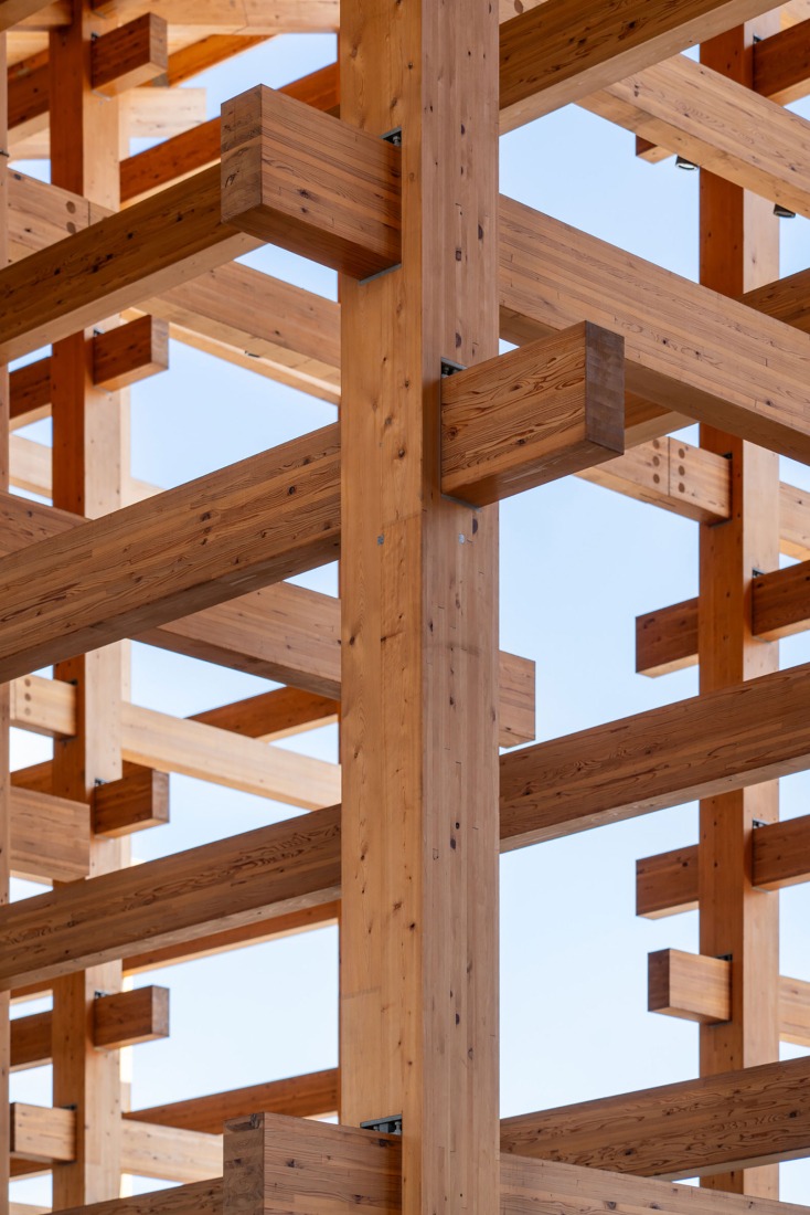 El Gran Anillo por Sou Fujimoto. Fotografía por William Mulvihill.
