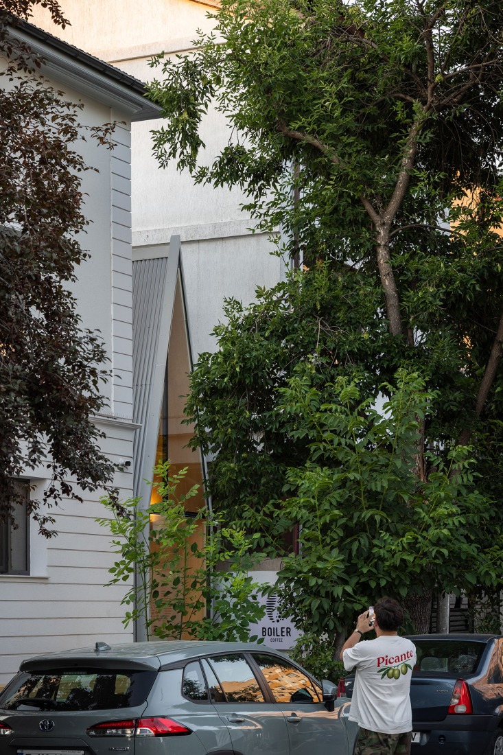 «La Capilla» por Vinklu. Fotografía por Vlad Patru.