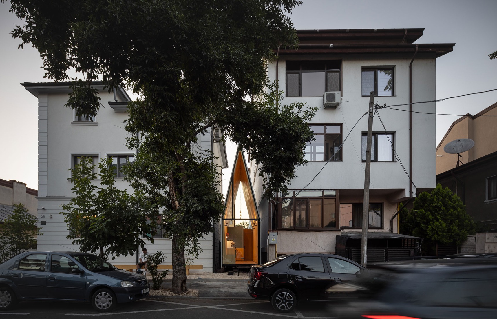 «La Capilla» por Vinklu. Fotografía por Vlad Patru.