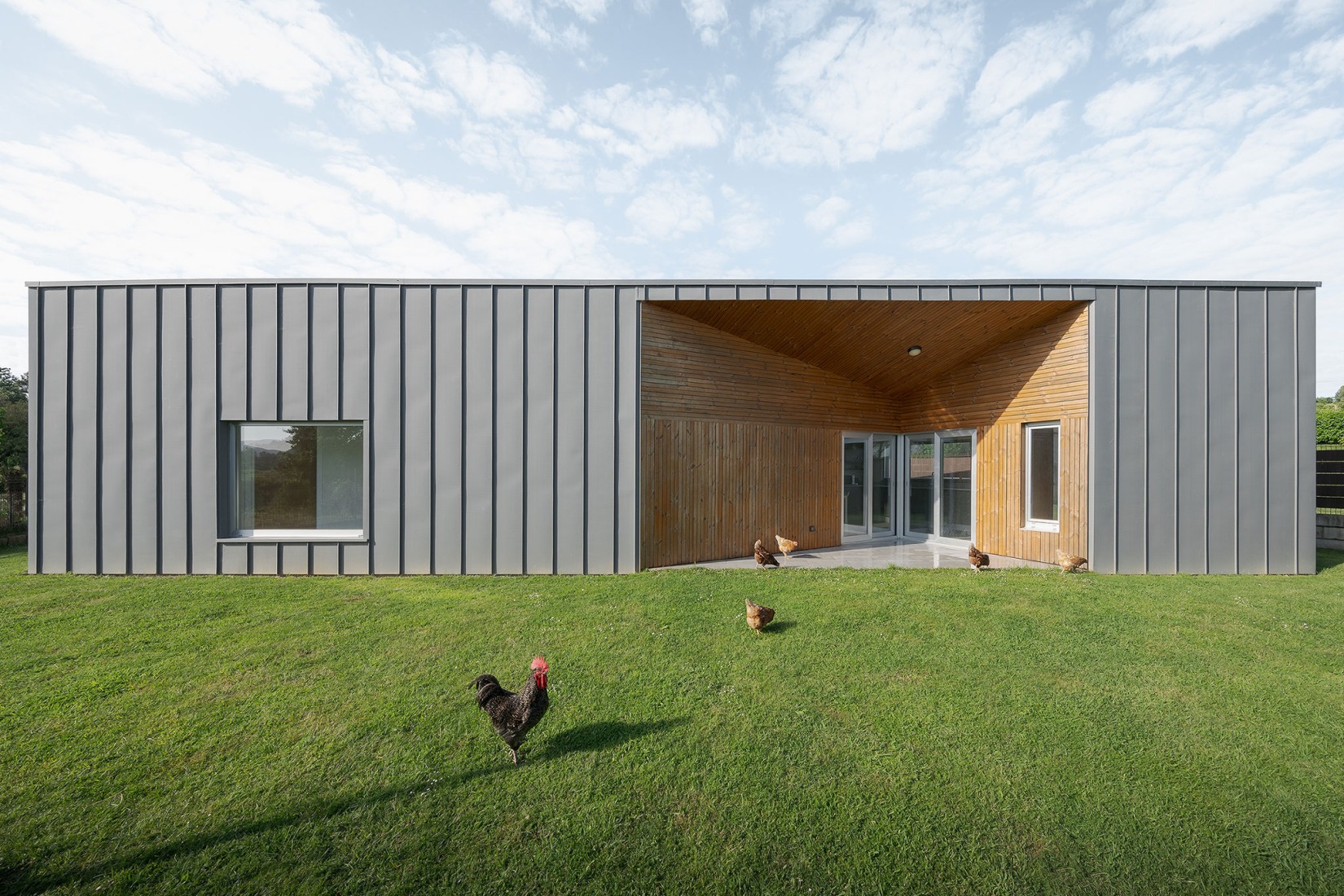 Vivienda unifamiliar en Sada por Trespes.arquitectos. Fotografía por Iván Casal Nieto.