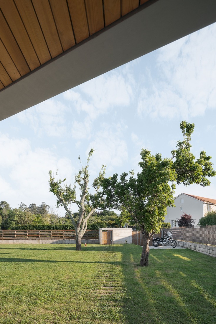 Vivienda unifamiliar en Sada por Trespes.arquitectos. Fotografía por Iván Casal Nieto.