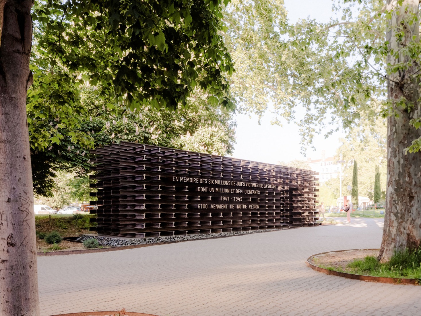 The Rails of Memory by Blaising Borchardt Studio. Photograph by François Baudry.