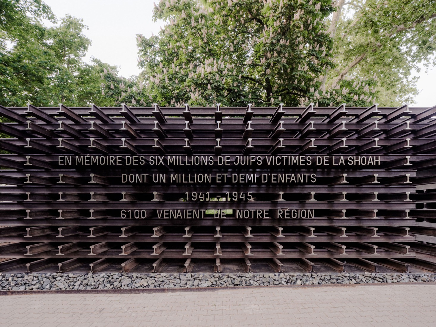 The Rails of Memory by Blaising Borchardt Studio. Photograph by François Baudry.
