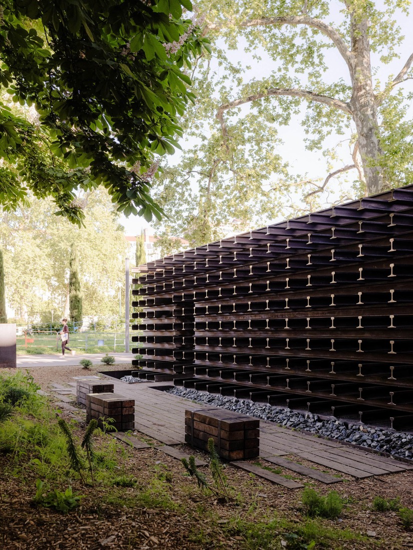 The Rails of Memory by Blaising Borchardt Studio. Photograph by François Baudry.